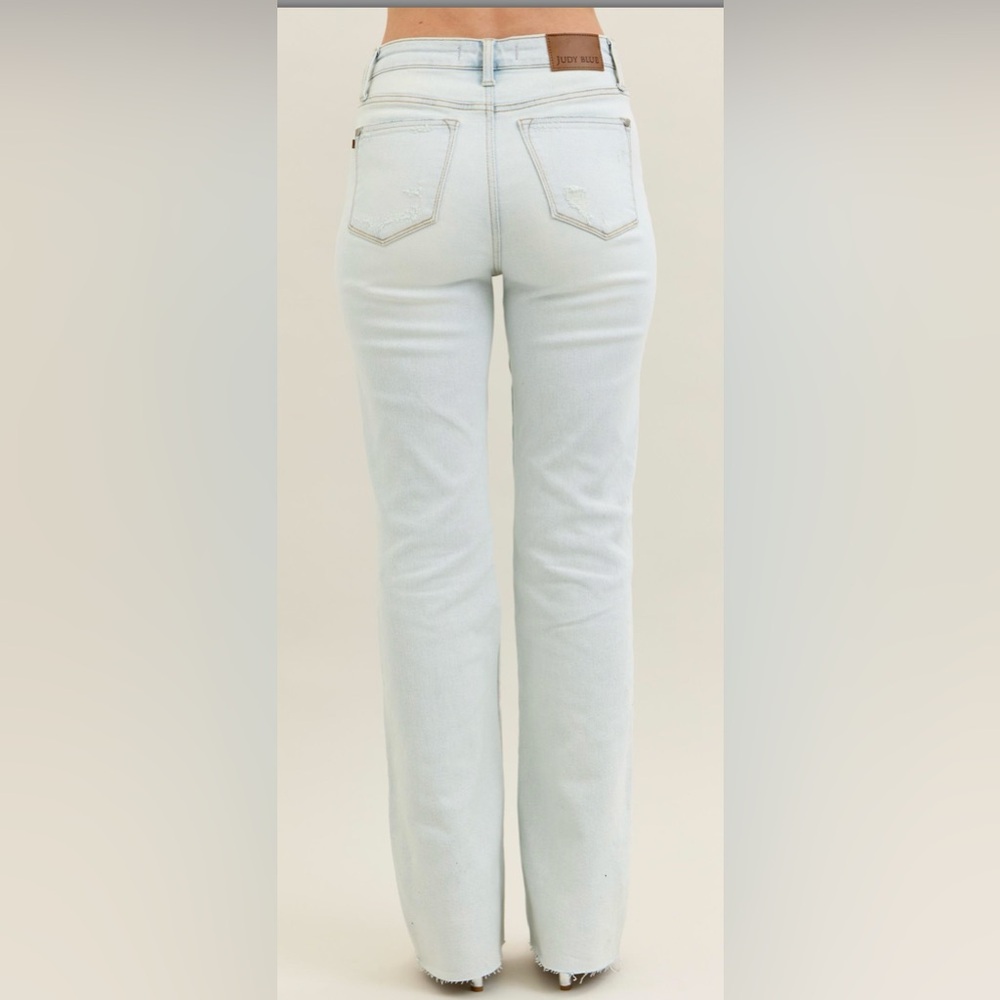 NEW with tags Judy Blue Light Wash Straight Leg Jeans - Picture 4 of 4